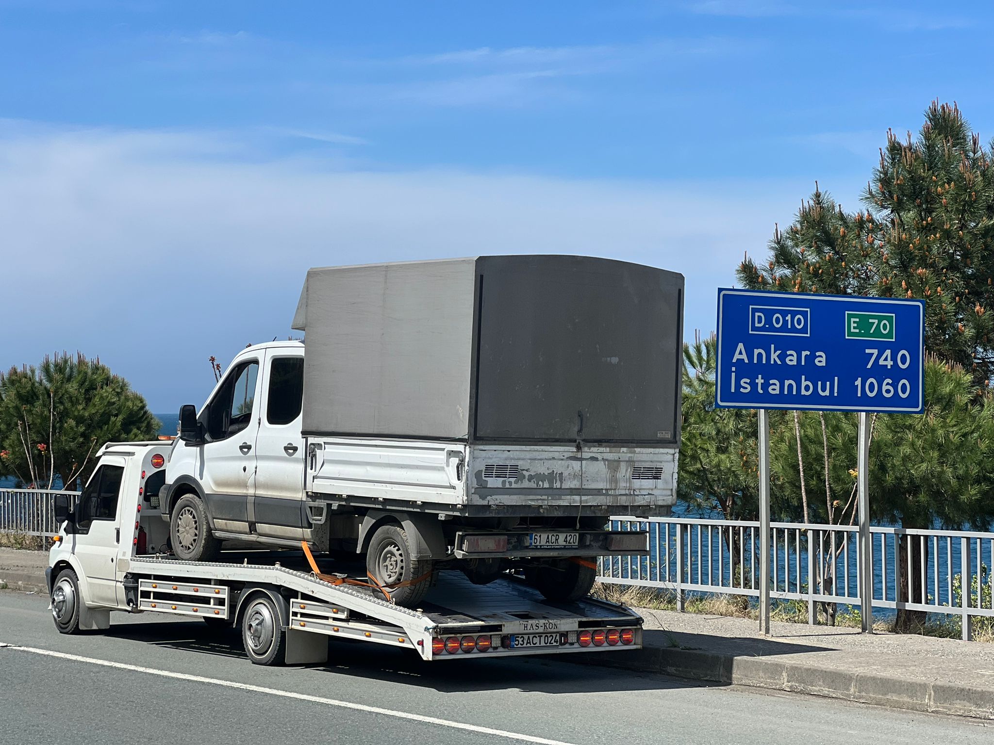 Oto Çekici